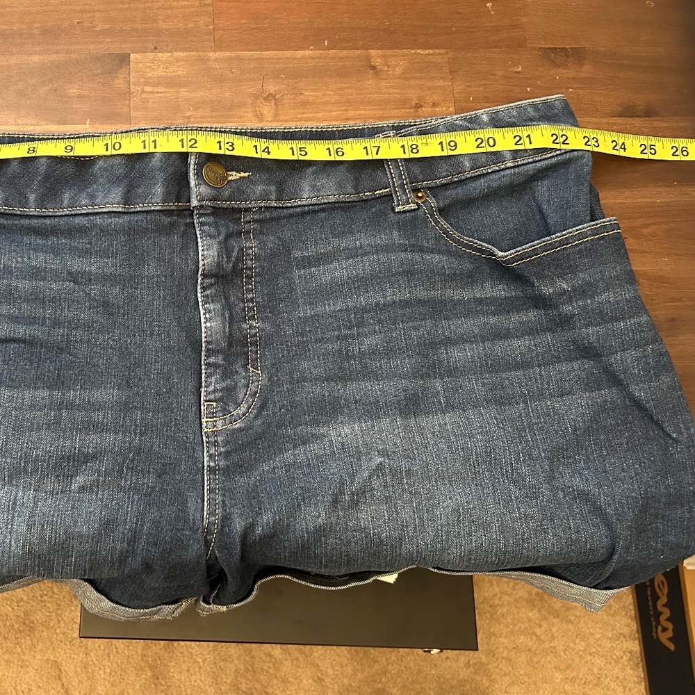 Terra & Sky Medium Wash Cuff Short Cotton/Poly/Rayon/Spandex Size 22W - Picture 10 of 10